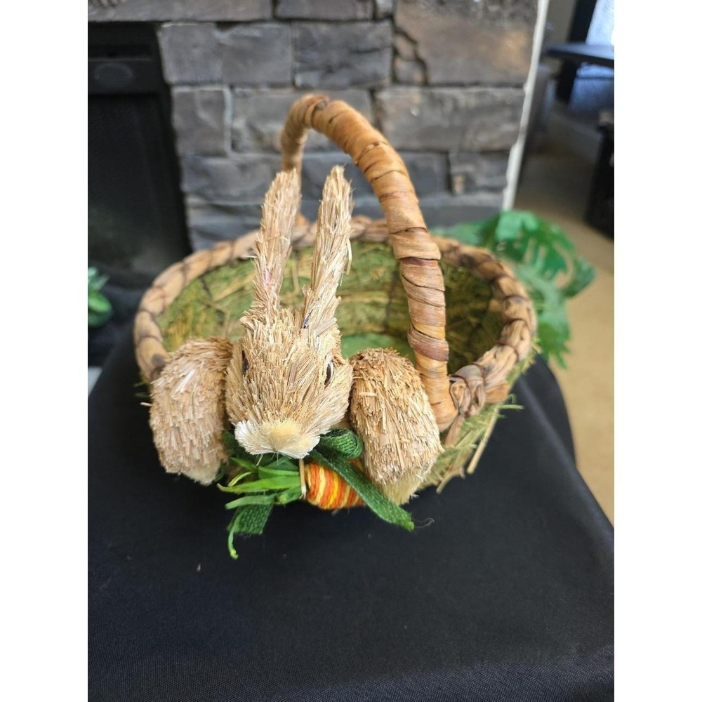 Straw Easter Basket Bunny Rabbit Head Carrot